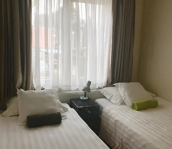 Hotel Amby Family House